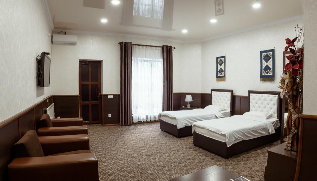 Grand Hotel Bishkek Exteriör bild
